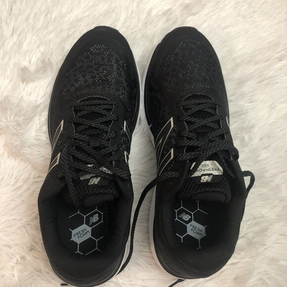 New New Balance Size 9.5 Men’s black Fresh Foam 680 V7 Running Shoes - Picture 2 of 4